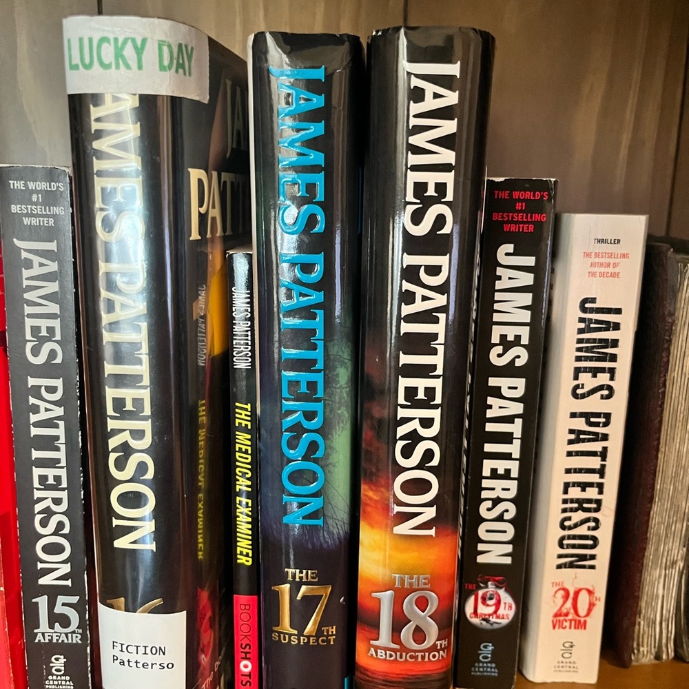 James Patterson Book Collection - Picture 3 of 4